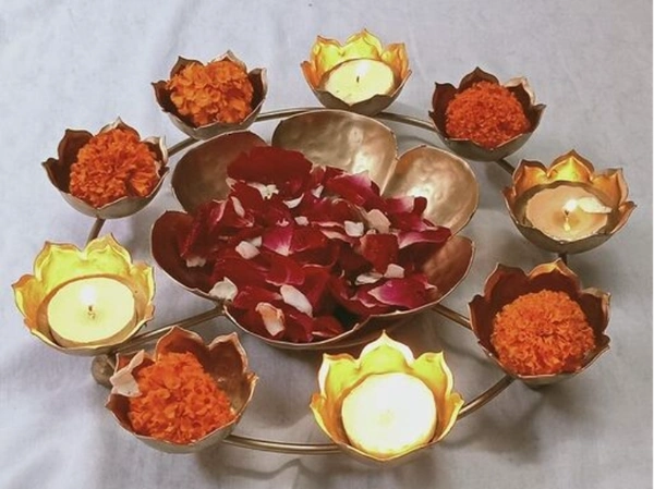 DESIGNER URLI WITH CANDLE HOLDER - Golden, Iron, Pack of1